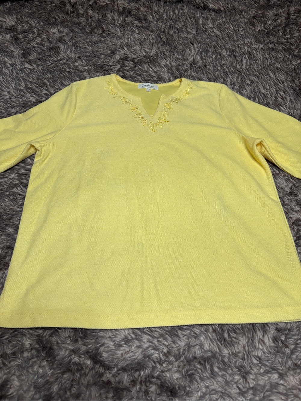 Tradition Country Collection Yellow Embroidered Top XL 18